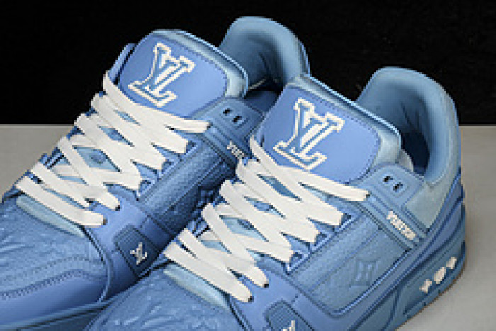 LV SNEAKER LOW 10301