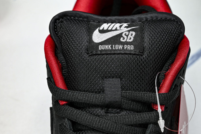 Nike SB Dunk Low  Supreme 94 Black  HQ8487-001