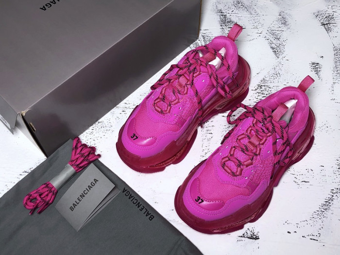BLCG Triple S  544351