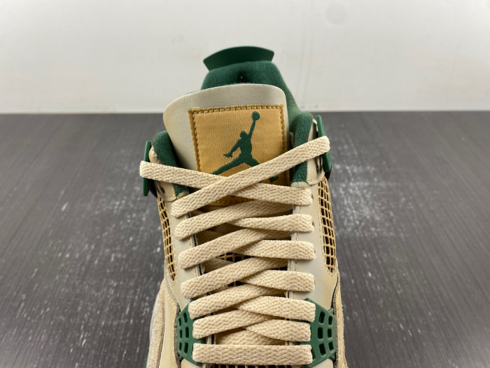 AIR JORDAN 4 RETRO    DC7770-106