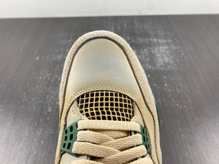 AIR JORDAN 4 RETRO    DC7770-106