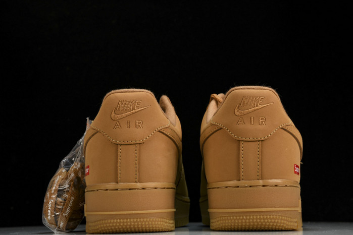 S*p*e x nike air force 1 “flax” dn1555-200