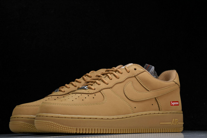 S*p*e x nike air force 1 “flax” dn1555-200