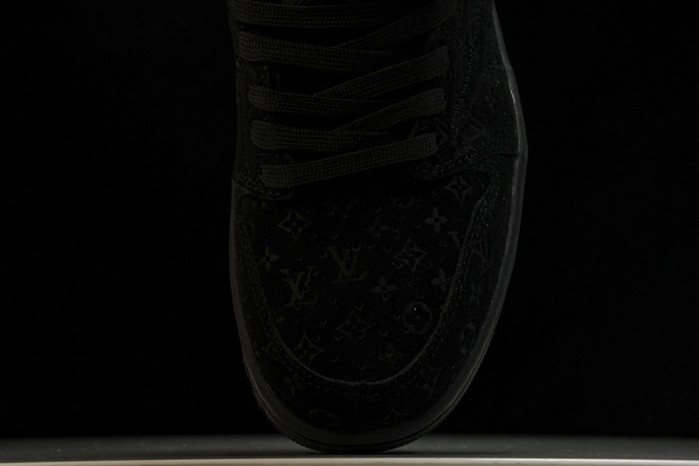 LV x Travis Scott x Air Jordan 1 Low OG 1A9VD7