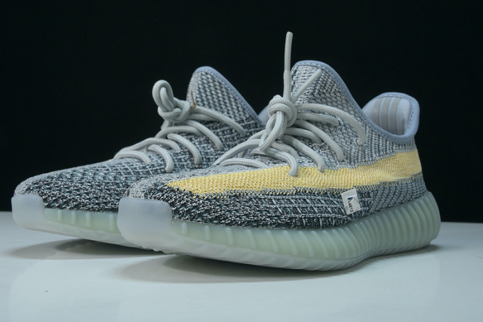 ad*s Y**zy boost 350 v2 "ash blue" gy7657