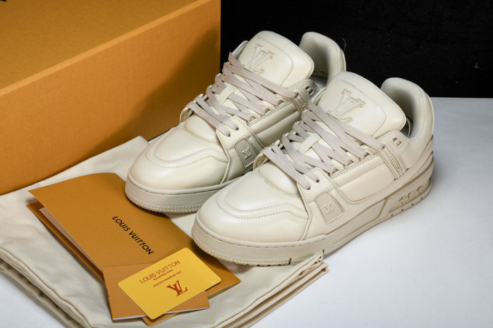 LV SNEAKER LOW 1122401  GREY
