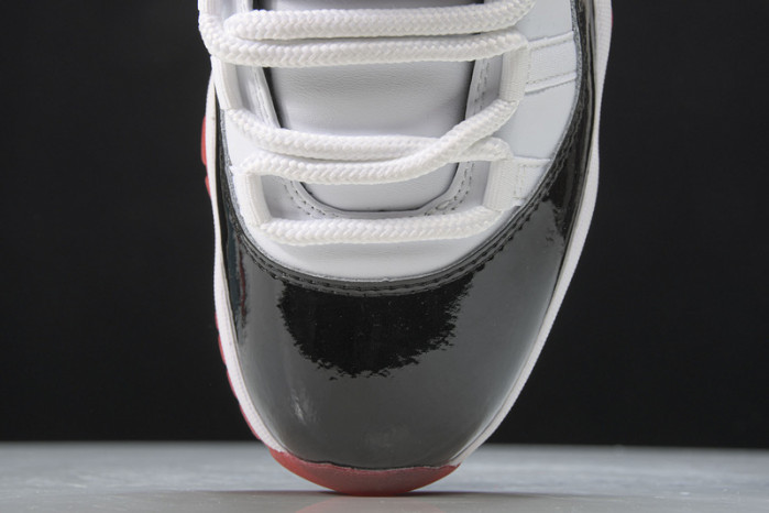 Air Jordan 11 Retro Low Concord Bred AV2187-160