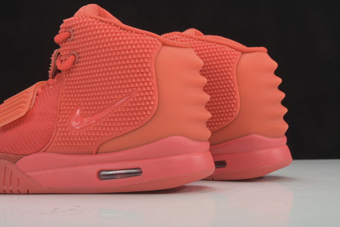 nike air Y**zy 2 “red october” 508214-660