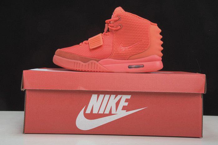 nike air Y**zy 2 “red october” 508214-660