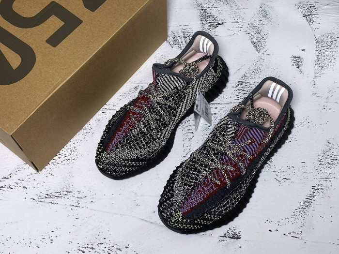 ad*s Y**zy boost 350 v2“ yecheil refelective ” fx4145