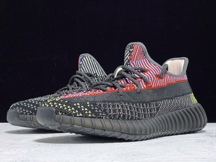 ad*s Y**zy boost 350 v2“ yecheil refelective ” fx4145