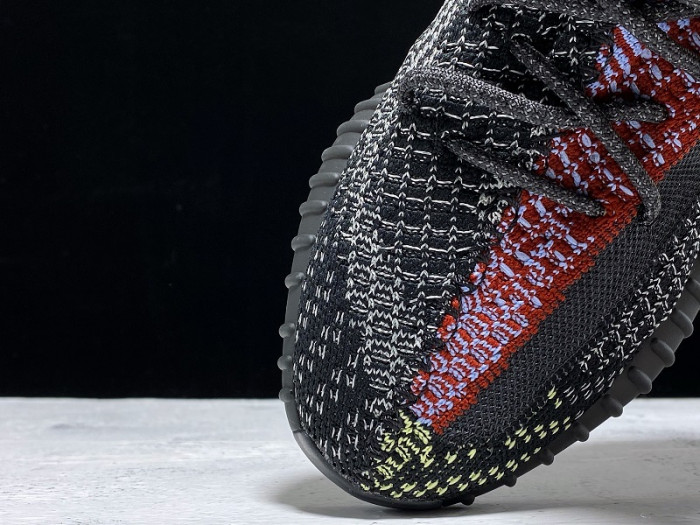 ad*s Y**zy boost 350 v2“ yecheil refelective ” fx4145