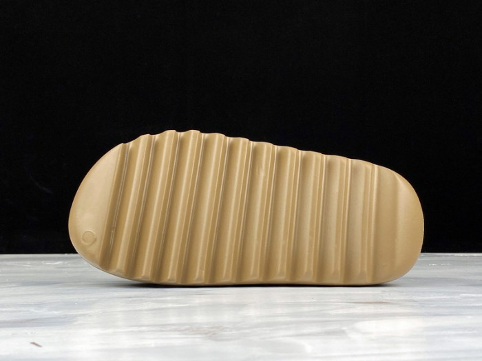 Y**zy slide earth brown fv8425