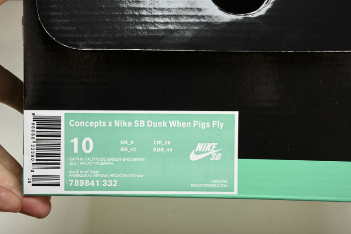 Concepts × Nike SB Dunk When Pigs Fly 789841-332