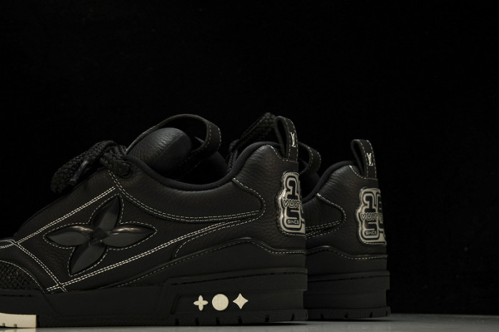 LV SNEAKER LOW 121202