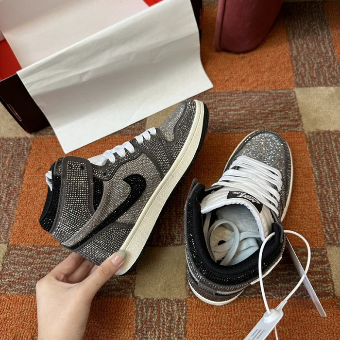 AIR JORDAN 1 RETRO AJ-11