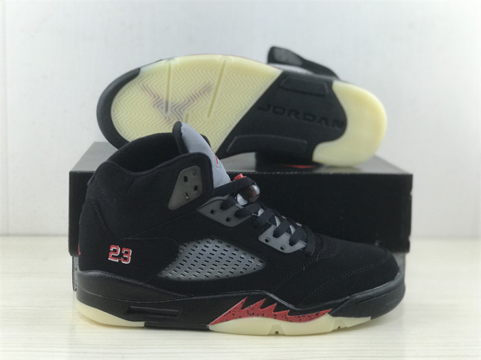 Air Jordan 5 Gore-Tex “Off-Noir” DR0092-001