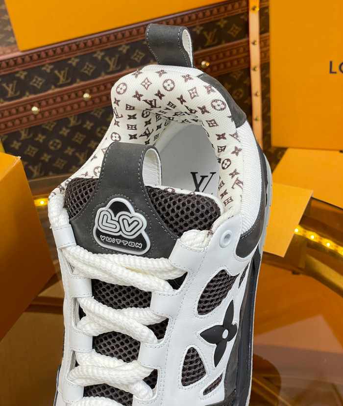 LV SNEAKER LOW 10801