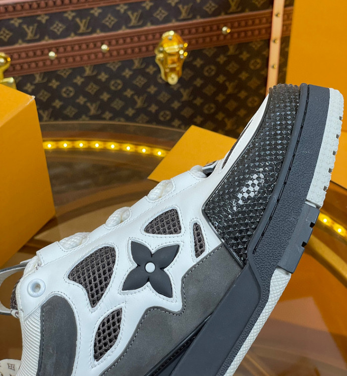 LV SNEAKER LOW 10801