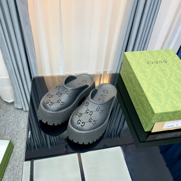 GUCC SLIPPERS