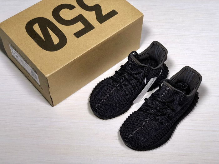 ad*s Y**zy boost 350 v2 in black fu9006 kids