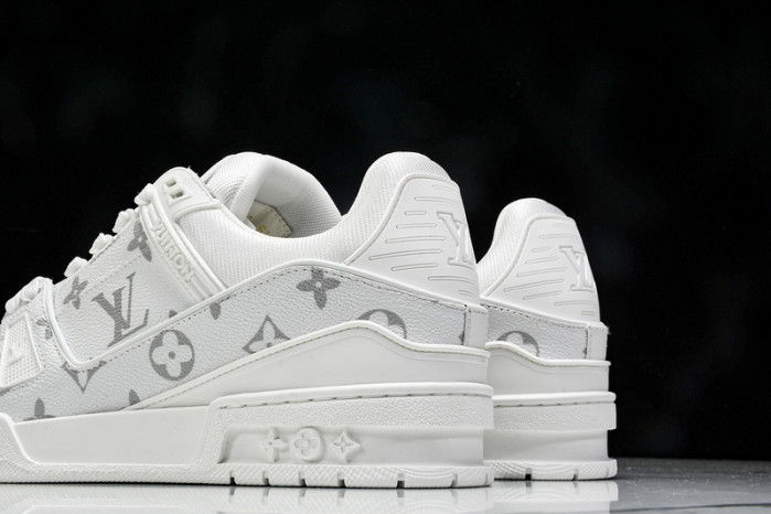 LV SNEAKER  FOR-LV255