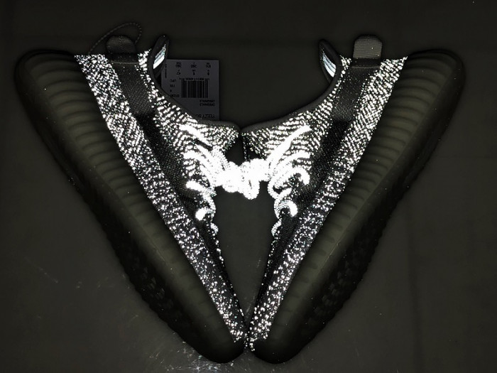 ad*s Y**zy boost 350 v2 static reflective ef2367