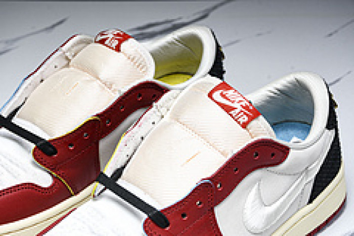 Trophy Room x Air Jordan 1 Low OG “Rookie Card: Home” HV6157-100