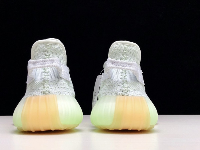ad*s Y**zy boost 350 v2 hyperspace  eg7491