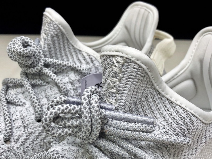 ad*s Y**zy boost 350 v2 static reflective ef2367