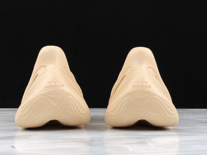 Y**zy foam runner fy- 4567