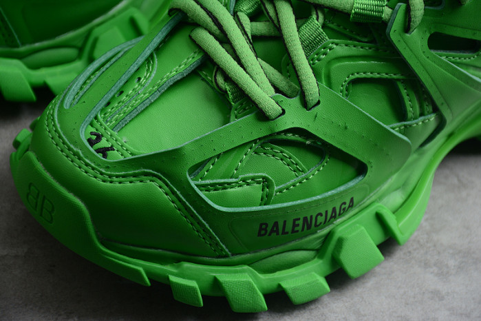 BLCG Track TRAINER Yeeshoes 22040703