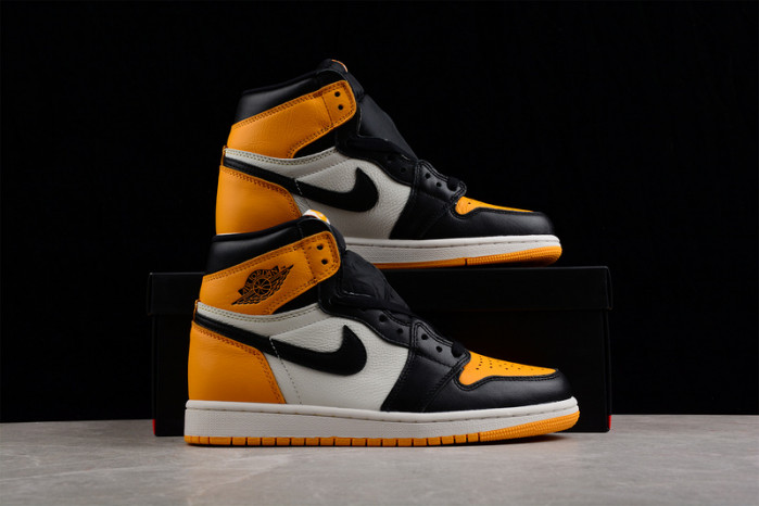 Air Jordan 1 Retro High OG “Yellow Toe” 555088-711