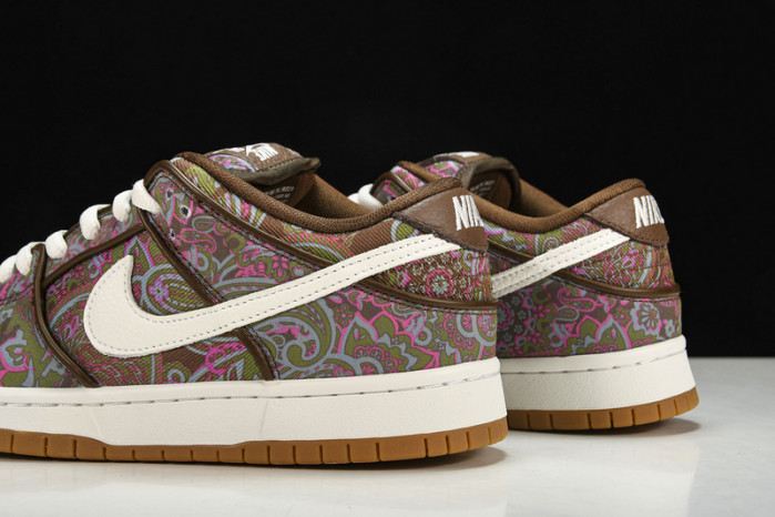 NIke SB Dunk Low “Paisley” DH7534-200