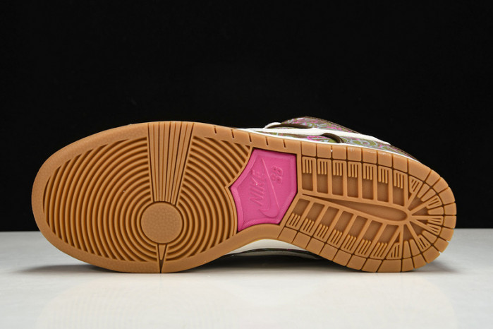 NIke SB Dunk Low “Paisley” DH7534-200