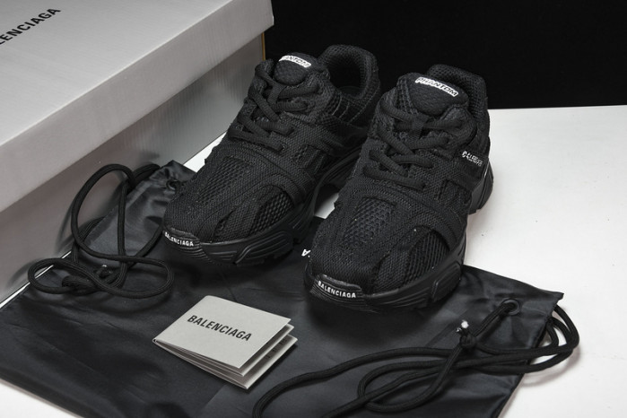 BLCG   PHANTOM  YEESHOES042801