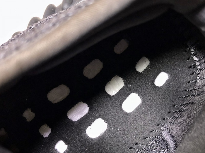 ad*s Y**zy boost 350 v2 