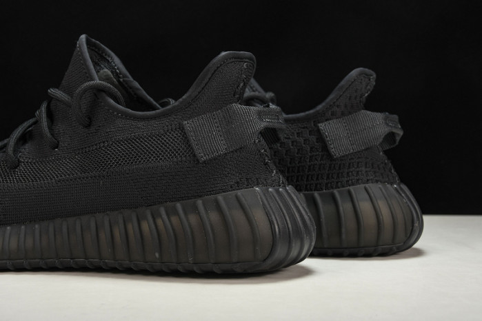 Y**zy boost 350 v2 cinder “onyx” hq4540