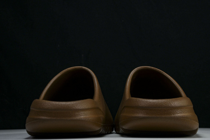 ad*s Y**zy slide   fz5896