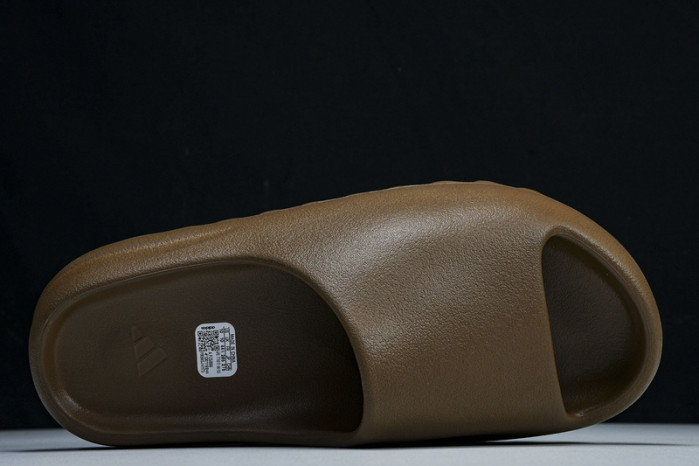 ad*s Y**zy slide   fz5896