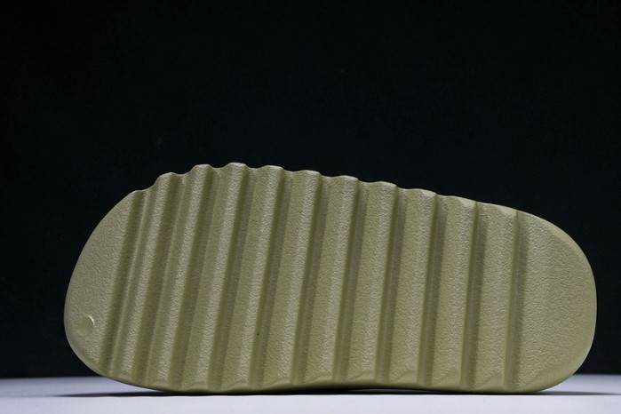ad*s Y**zy slide  fz5904