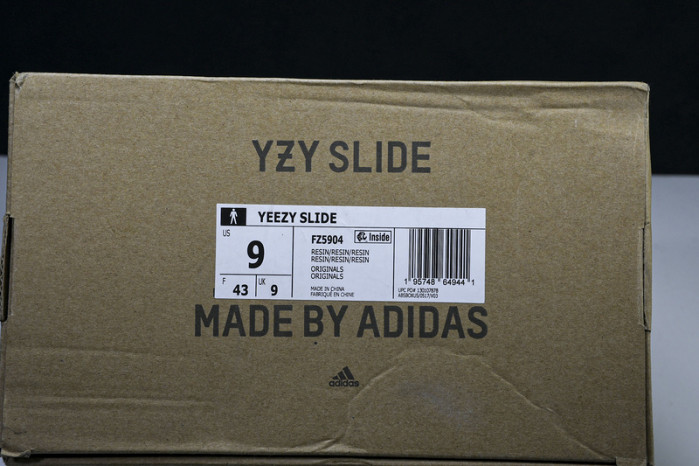 ad*s Y**zy slide  fz5904