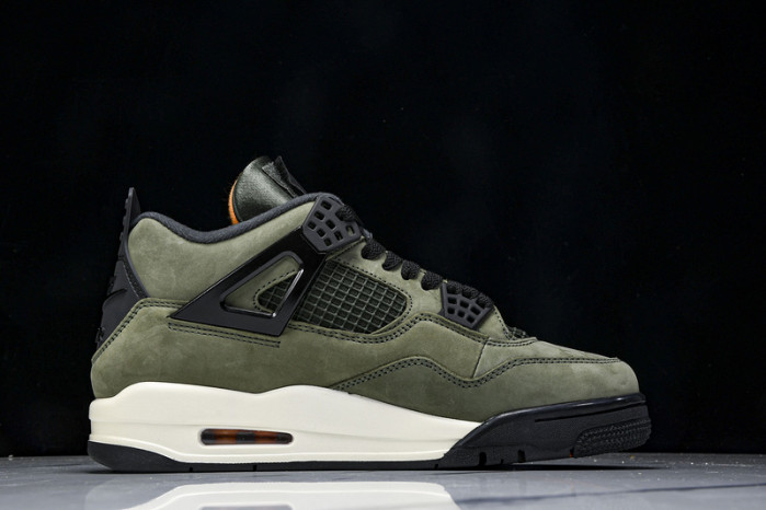 UNDEFEATED x Air Jordan 4 OG IB1519-200