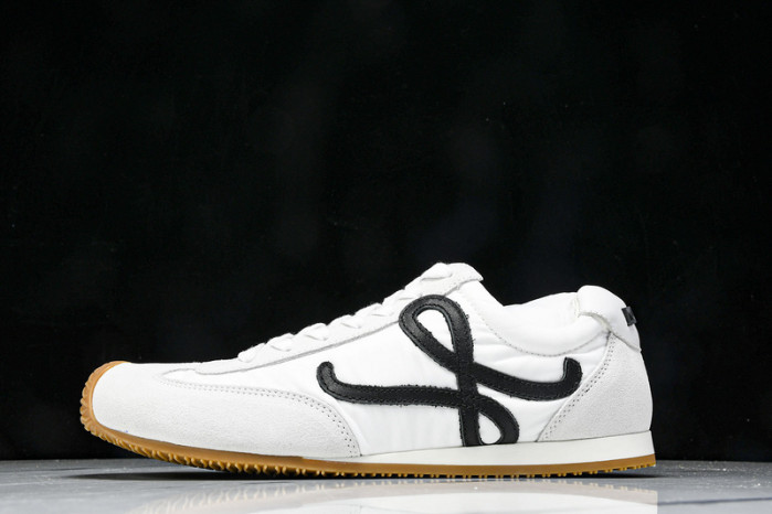 L*0ewe Ballet Runner  LW-FOR02