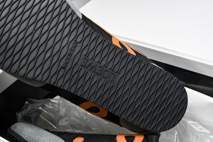 L*0ewe Ballet Runner  LW-FOR07