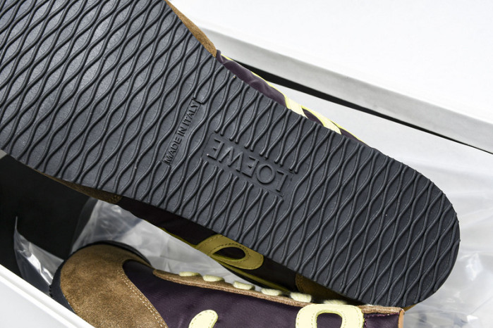 L*0ewe Ballet Runner  LW-FOR12