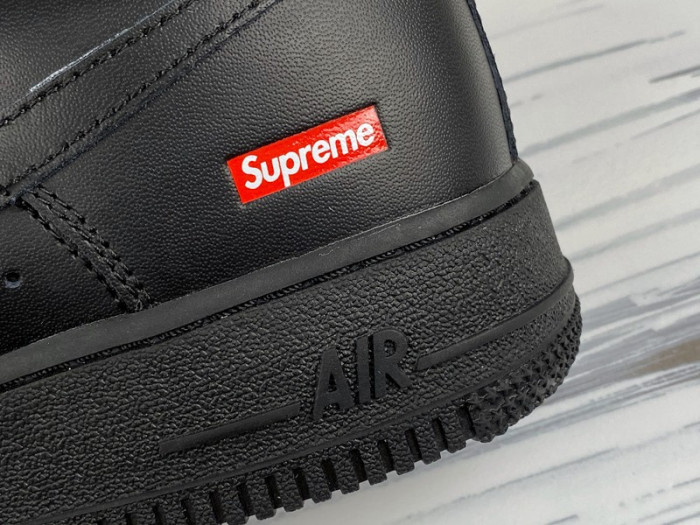 S*p*e x nike air force 1  cu9225-100-001