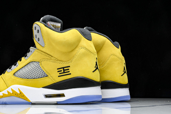 Air Jordan 5 “Tokyo” IO3372-700