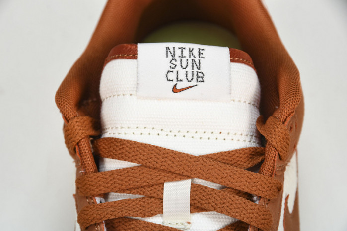 Nike DUNK LOW SE "Sun Club" DR5475-100