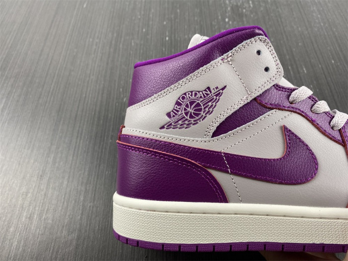 Air Jordan 1 Mid SBQ6472-501